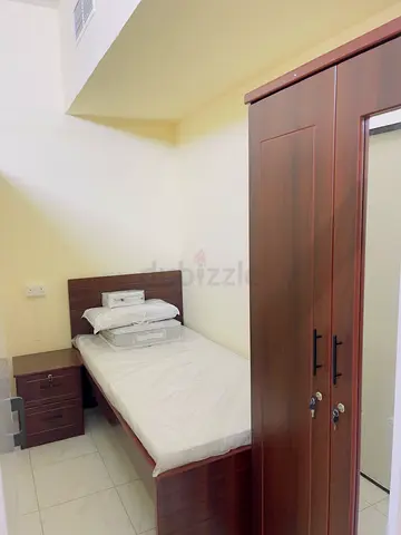 MALE PRIVACY CABIN FOR INDIANS NEAR STADIUM METRO STATION ( 1400 ALL INCLUDED)