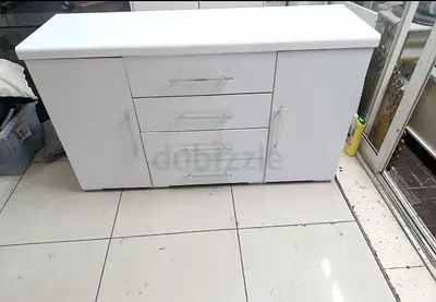 White Low Cabinet with 4 Drawers and Side Cupboards - Good Condition
