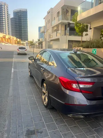 2018 Honda ACCORD 照片 2