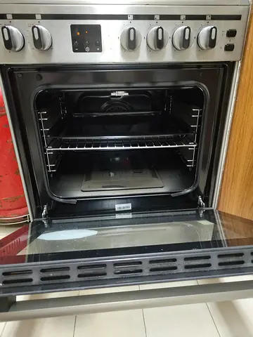 Built-in Stainless Steel cooking range- Good Working Condition