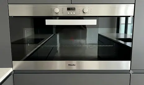 Miele 90cm Built-In Electric Oven – Made in Germany
