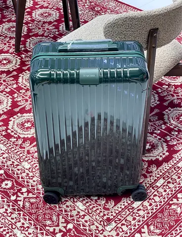 Suitcase 20 size