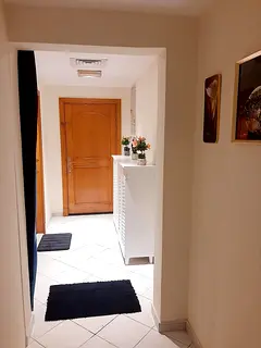 Reday to move female Bedspce available al Hamiry Burdubai