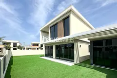 Corner Plot | Closed Kitchen | Massive Space