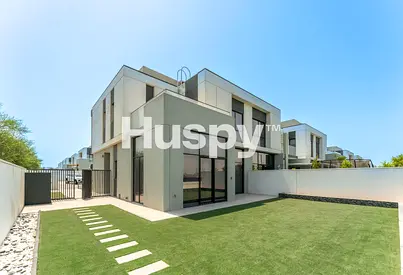 Landscaped | Corner Unit | Vacant