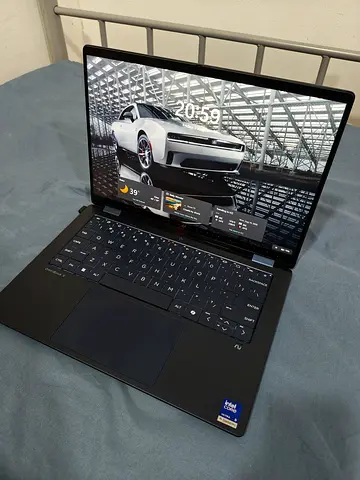 HP Omini X Flip 14" Convertible Laptop - Good Condition 2in 1 - 16gb 512gb - 2k display