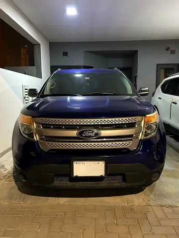 Ford Explorer Base 2015 GCC Specs - Excellent Condition