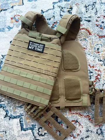 Weighted Vest for Gym/Crossfit - 10kg plates included