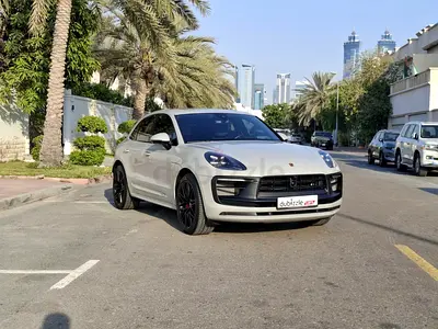AED 4938/month | 2023 Porsche Macan | GCC Specs | Ref#497300