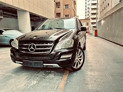 2011 MERCEDES ML500-GRAND EDITION-THE NEW FACE LEFT-4MATIC-V8-GCC--LOW KMS-IMMACULATE CONDITION!