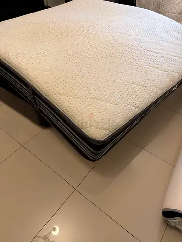 King size mattress in good condition