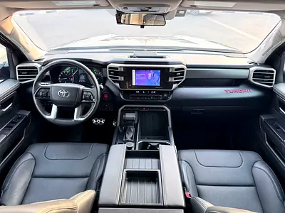 2023 Toyota TUNDRA — миниатюра 7