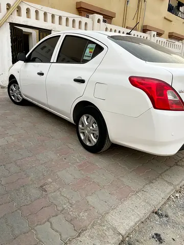 2019 Nissan SUNNY 照片 4