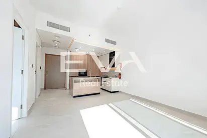 COMMUNITY VIEW | LOW FLOOR | READY TO MOVE