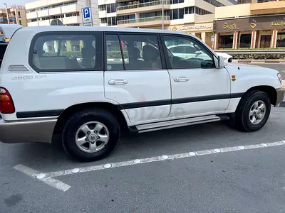 Toyota Land Cruiser 2000 GCC Specs - Reliable 4x4 Off-Roader