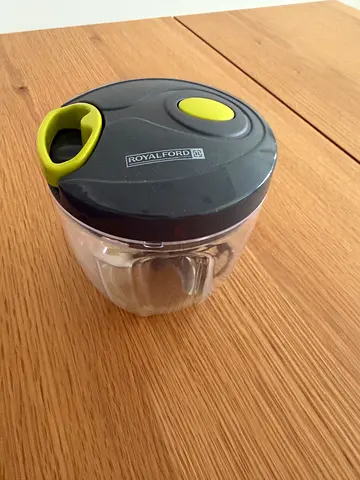 Compact Royalford Manual Food Chopper / Mini Processor
