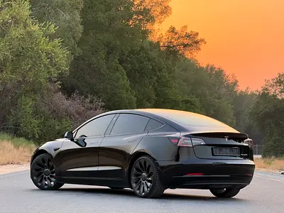 صورة 7 لـ 2021 Tesla MODEL 3