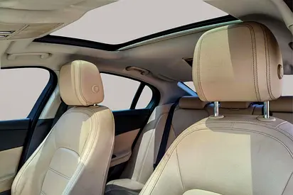 2019 Jaguar XE 照片 11