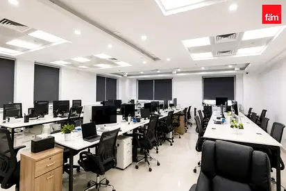 4 Parkings| High Floor | Commercial Expert