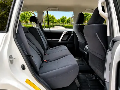 صورة 10 لـ 2023 Toyota PRADO