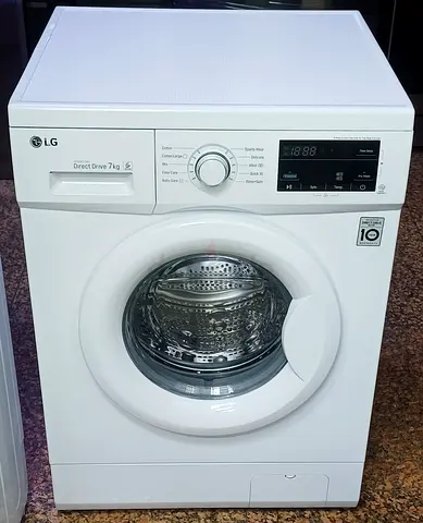 L.G direct drive 7kg washing machine for sell good working