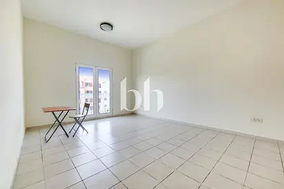 Studio Apartment | Mid Floor | Tenanted