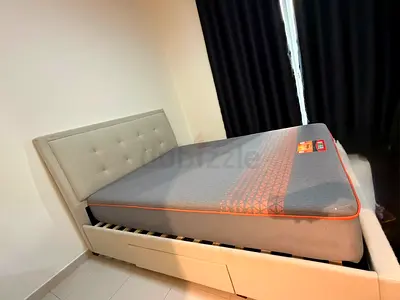 🛏️ Mattress for Sale – 150 × 200 cm  ✨ Good condition – clean and well maintained 📏 Size: 150 × 20