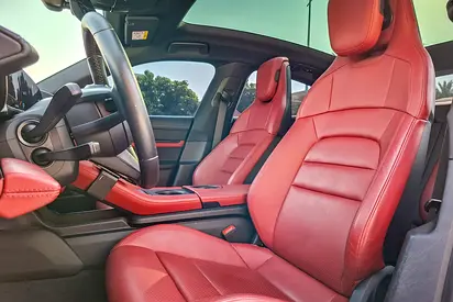 2021 Porsche TAYCAN 照片 11