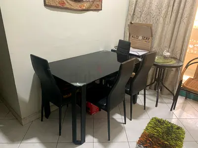 Dining table for sale