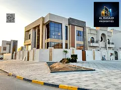 Corner unit on two streets | 5 master bedrooms | Double-height ceilings | Freehold ownership for all
