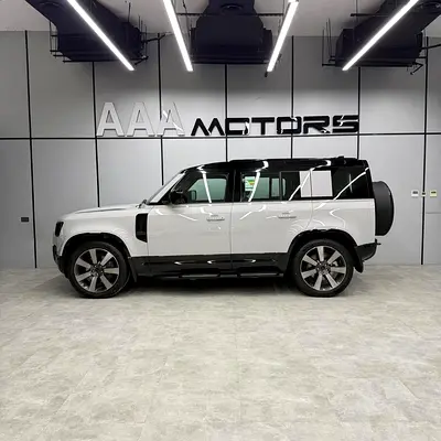Land Rover Defender 110 X-Dynamic HSE 2026 GCC Specs