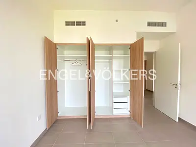 Unfurnished | Vacant | Great Views