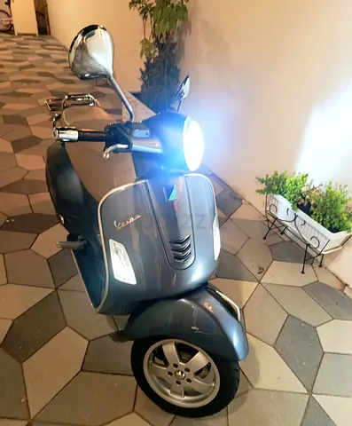 For Sale Vespa GTS 250