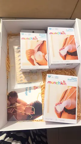 Munchkin Silicone Breast Pump and Milk Collector Set