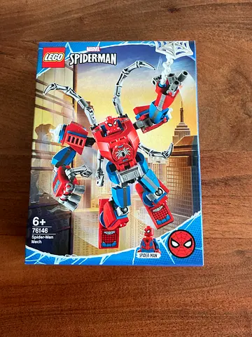 LEGO Spider-Man Mech (set 76146) - Like New, Complete Box