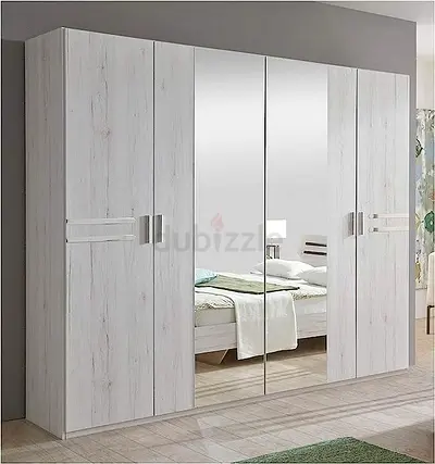 Designer Wardrobes Tailored to Your Lifestyle