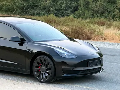 صورة 9 لـ 2021 Tesla MODEL 3