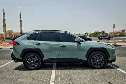 صورة مصغرة 4 لـ 2025 Toyota RAV 4
