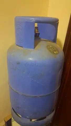 Gas cylinder for sale! 🔥 15.8 KG well-maintained ADNOC cylinder.
