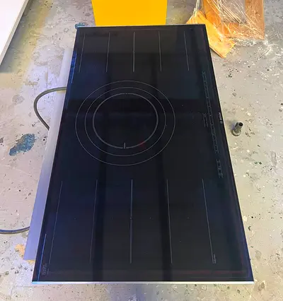 Bosch Induction cooktop 90 cm Neat and clean
