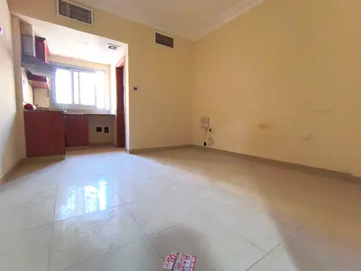 SPECIOUS BRIGHT STUDIO WITH CENTRAL AC SEPARATE KITCHEN FOR FAMILY ONLY 18K