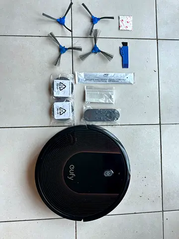 RoboVac 30C Vacuum Cleaner
