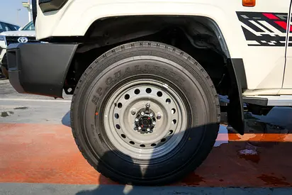 2026 Toyota LAND CRUISER 70 SERIES 缩略图 10