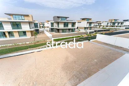Sale Price | Nearby Handover | Community Expert