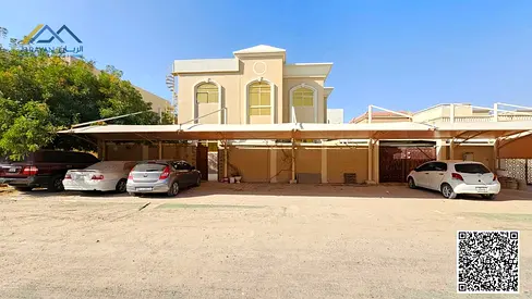 فرصه مميزه  بالروضة 1   فيلا للبيع بسعر مغرى مع الكهرباء والمياه والمكيفات تملك حر لجميع الجنسيات وجاهزه للسكن فورا قريبه من الخدمات فيلا عصرية وفاخرة
