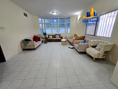 Spacious Majlis hall 4 BHK Villa maid room parking space Cantrell AC just 110k double hall