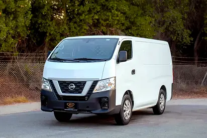 2021 Nissan Urvan | Standard Roof Delivery Van | GCC Specs | Ref#N33021