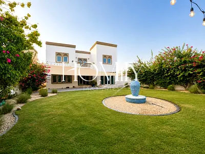 GREAT LOCATION | PRIVATE GARDEN | VACANT