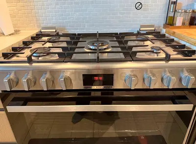 Bosch brand full gas cooker new model with oven fan free delivery with warranty