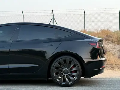 صورة مصغرة 11 لـ 2021 Tesla MODEL 3